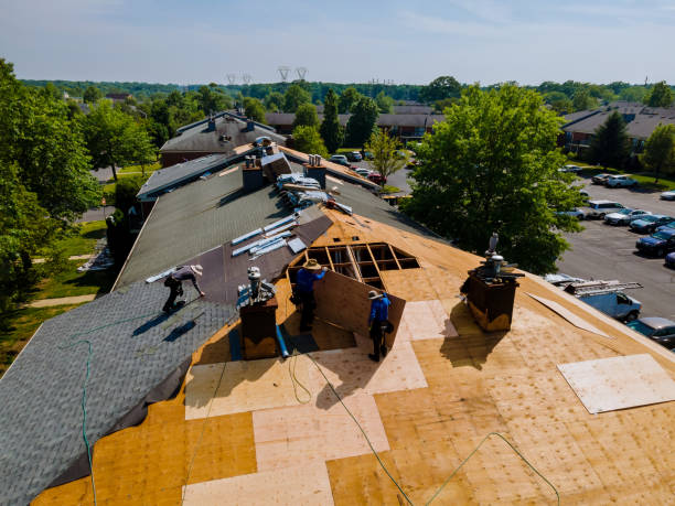 24/7 Emergency Storm Damage Roof Repair experts in Forest Lake, IL